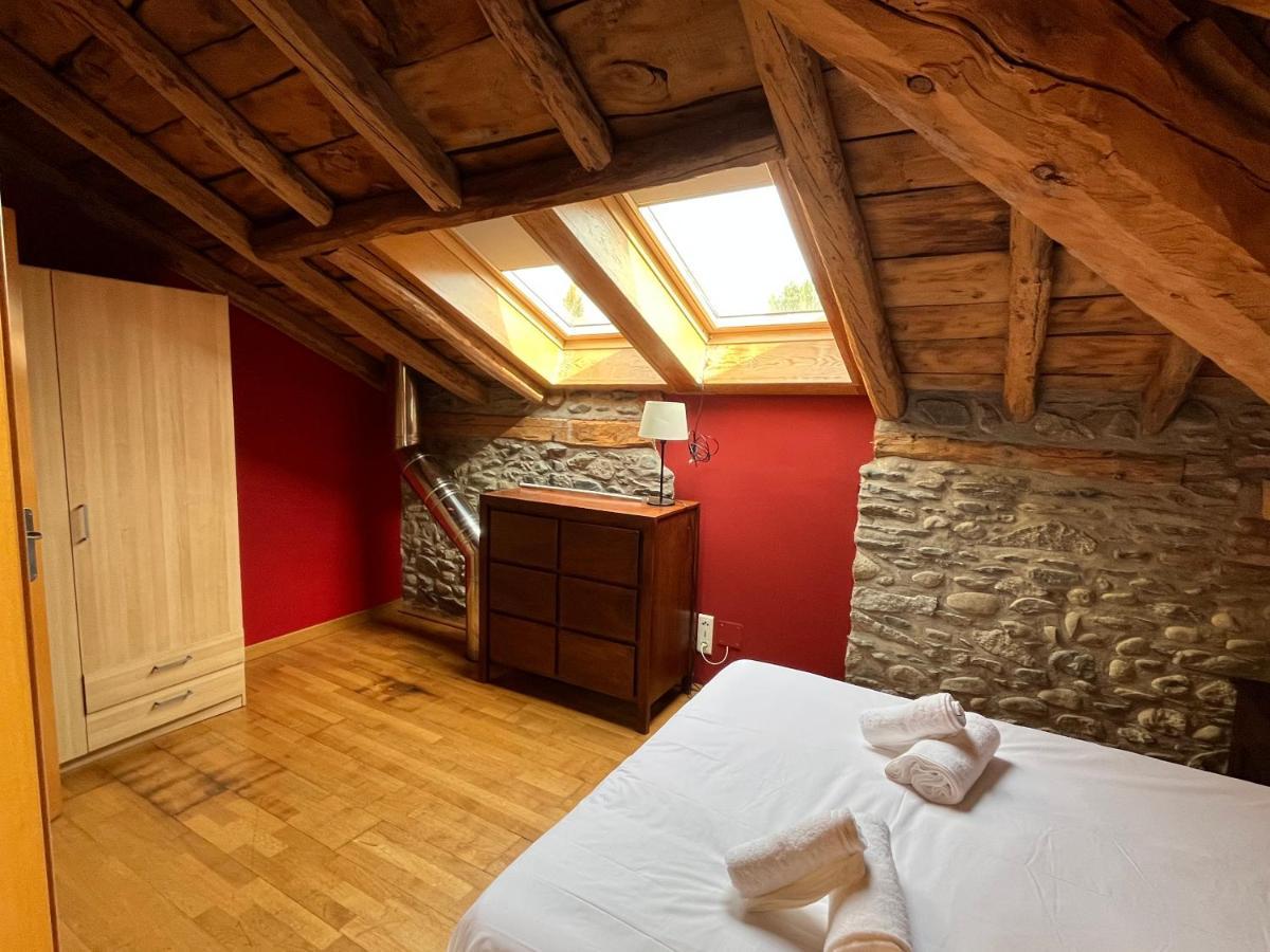 Casa De Poble Acollidora,Amb Llar De Foc, Villa Bourg-Madame Luaran gambar